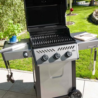 Gasgrill mit Zubehör