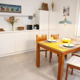 Essgruppe mit Sideboard